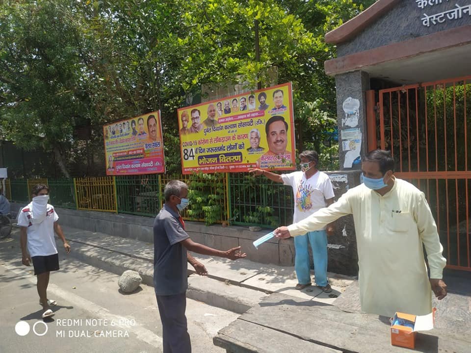 yashasvi pradhanmantri shri narendra modi ji dwara bataye gaye ayurvedik kadha or mask vitran