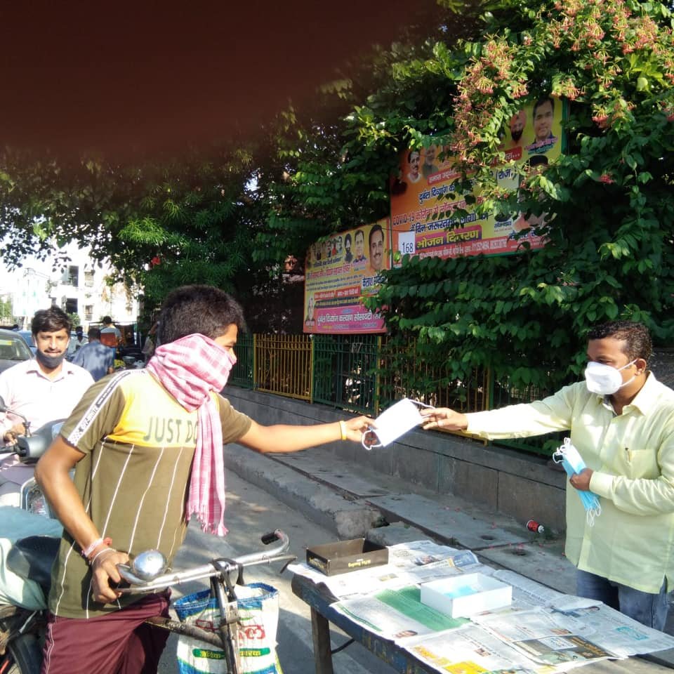 yashasvi pradhanmantri shri narendra modi ji dwara bataye gaye ayurvedik kadha or mask vitran