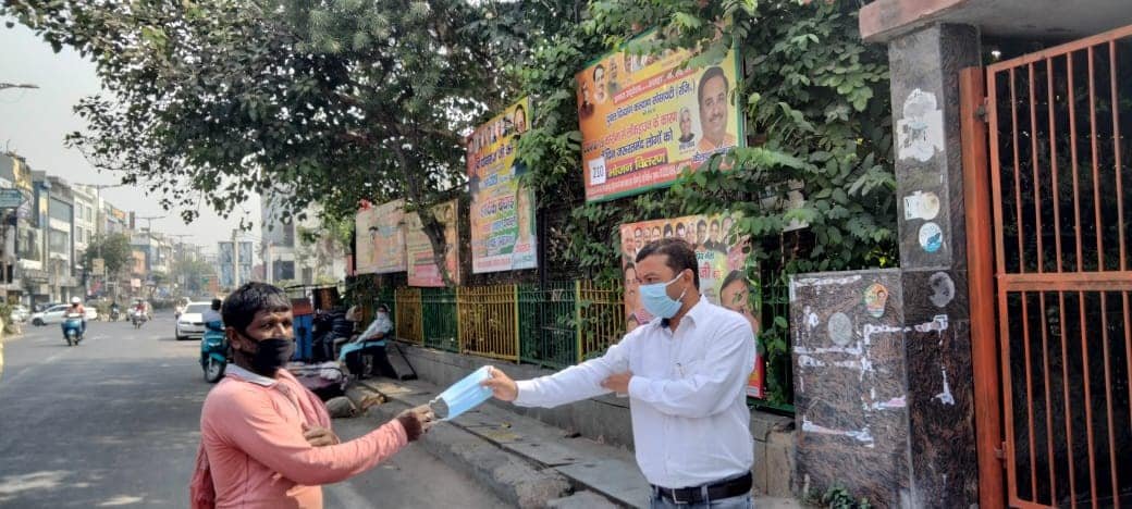 yashasvi pradhanmantri shri narendra modi ji dwara bataye gaye ayurvedik kadha or mask vitran
