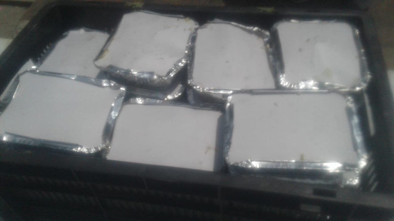 yashasvi pradhanmantri shri narendra modi ji dwara bataye gaye ayurvedik kadha or mask vitran